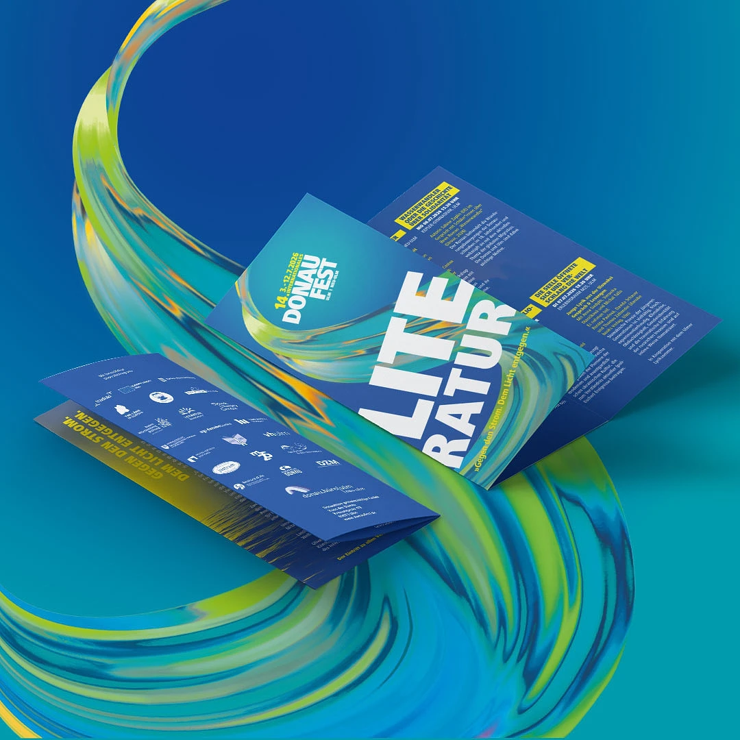 flyer der reihe »literatur« auf der blau-grünen wellengrafik des donaufests